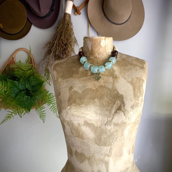 1900's ANTIQUE KROBO GHANA AFRICAN GLASS BEADED NECKLACE - Picture 2 of 10